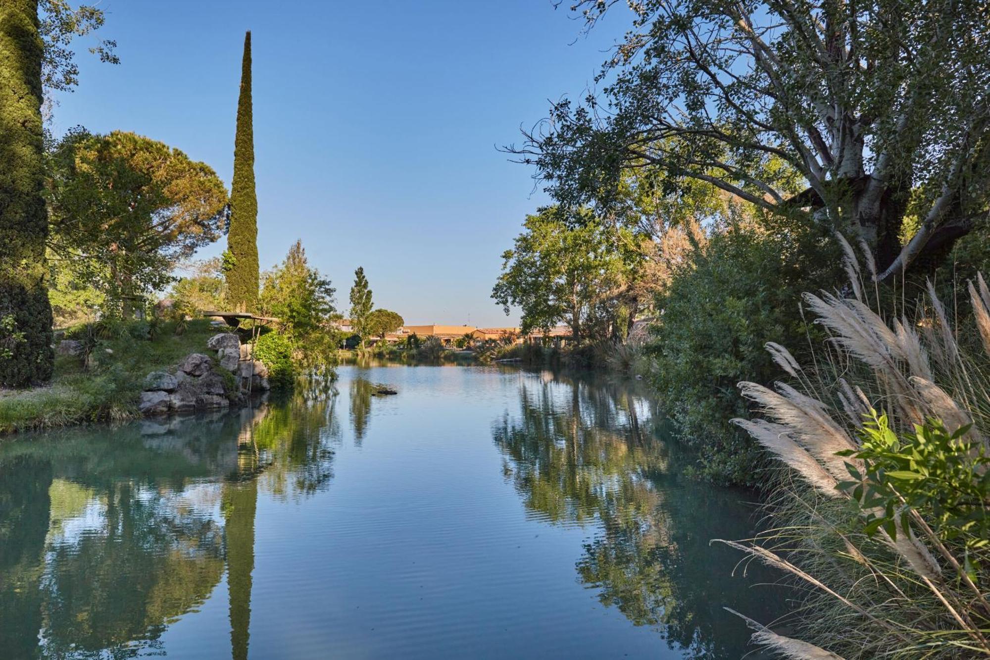 Residence Odalys Le Village Camarguais Les Gardians Арль Экстерьер фото