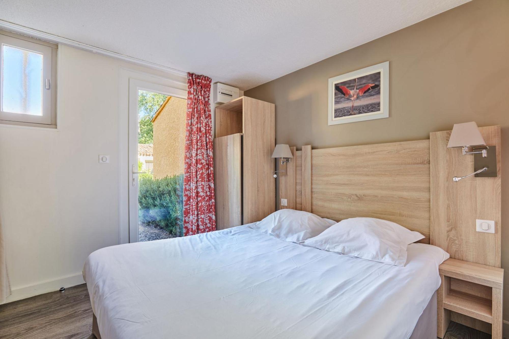 Residence Odalys Le Village Camarguais Les Gardians Арль Экстерьер фото