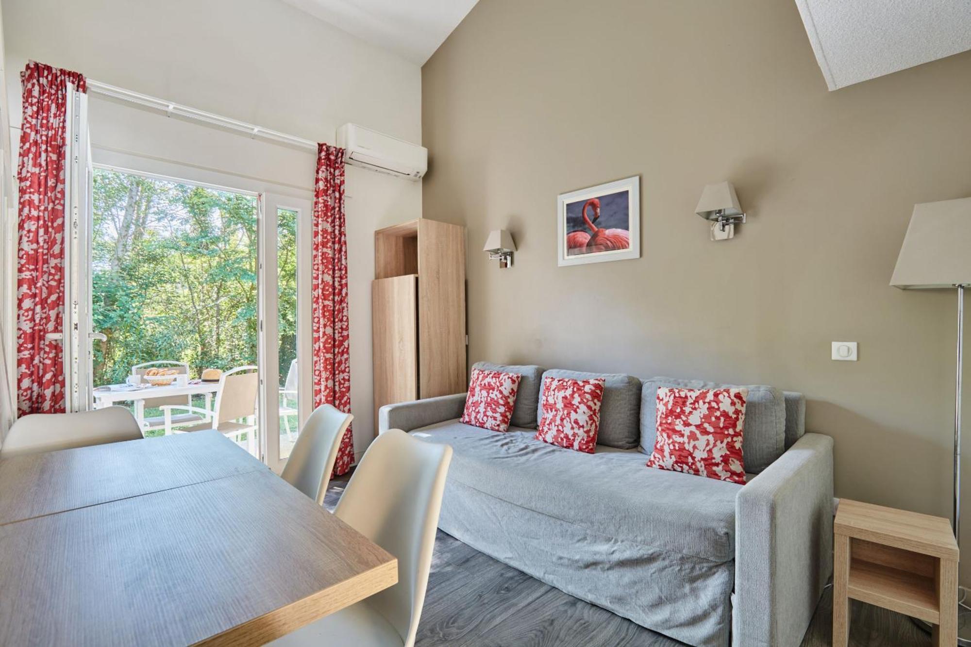 Residence Odalys Le Village Camarguais Les Gardians Арль Экстерьер фото