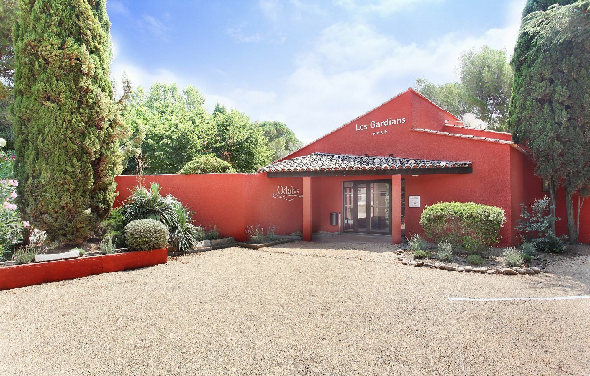 Residence Odalys Le Village Camarguais Les Gardians Арль Экстерьер фото